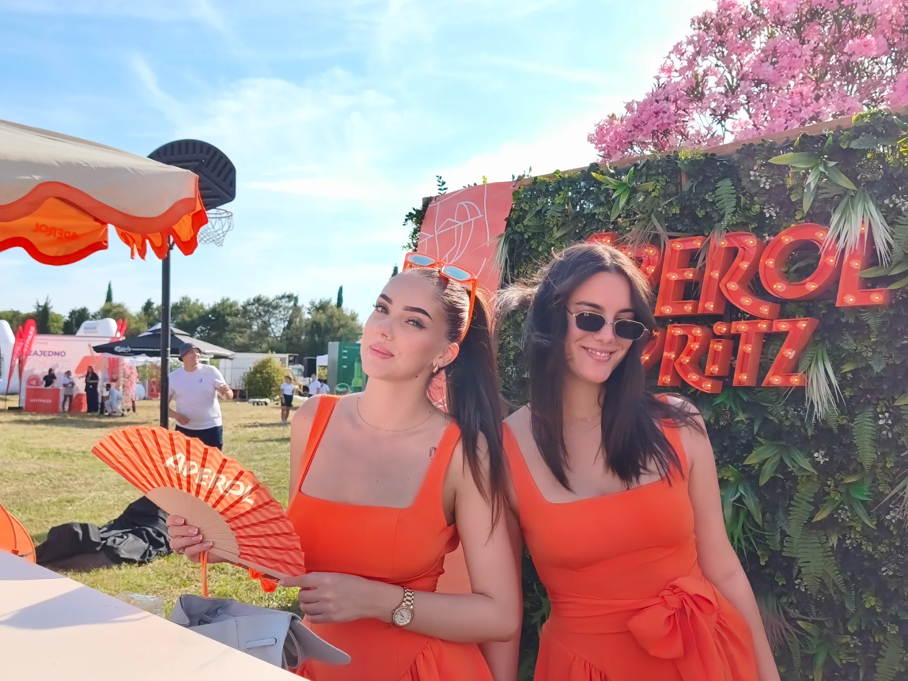 Kompletan promo i event tim na lokaciji tokom terenskog angažmana